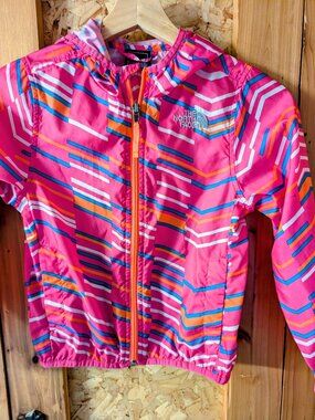 THE NORTH FACE LIGHTWEIGHT GIRLS JACKET SIZE 6